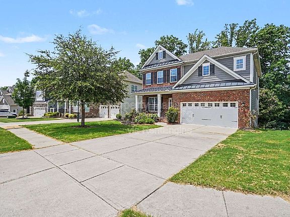 3rd image of 655 Brookhaven Dr