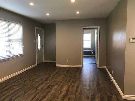 5th image of 9414 Loch Avon Dr