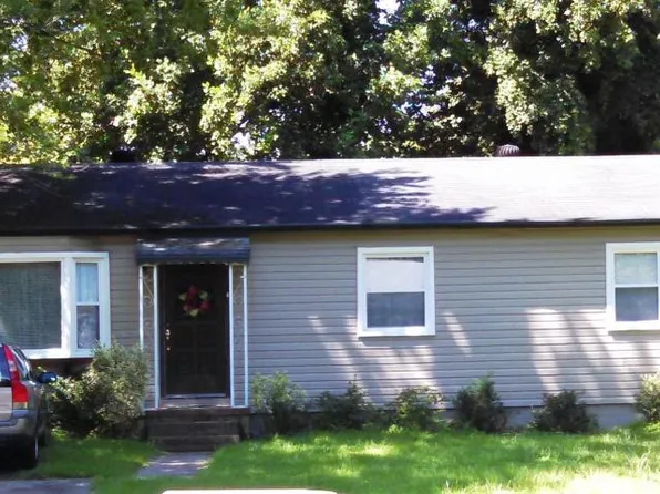 112 Oakmont Cir, Williamsburg, VA 23185