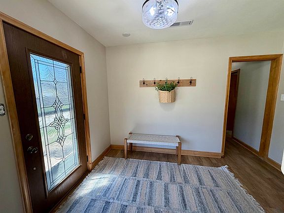 3rd image of 3601 Nebraska St