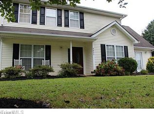 5652 N River Glen Dr, Greensboro, NC 27455