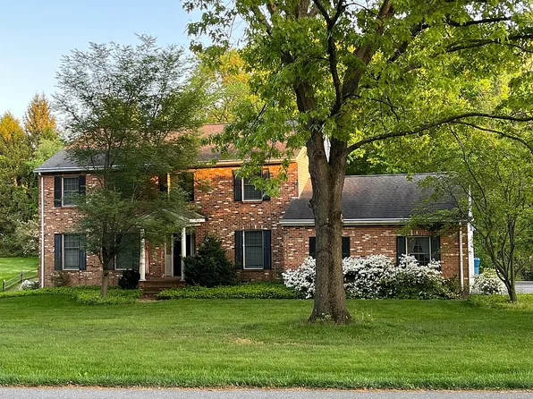 31 Carriage Ln, Newark, DE 19711