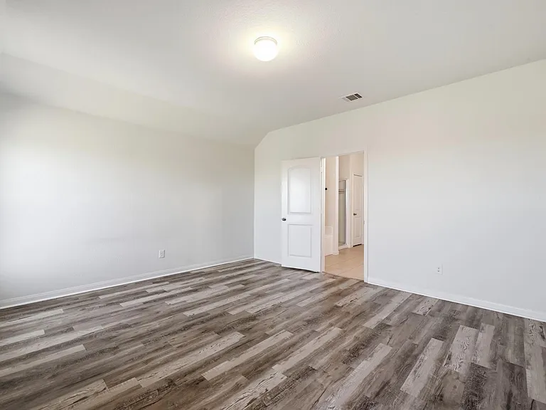 1216 Violet Ln — Photo 12