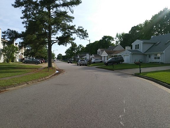 5th image of 3080 Glastonbury Dr