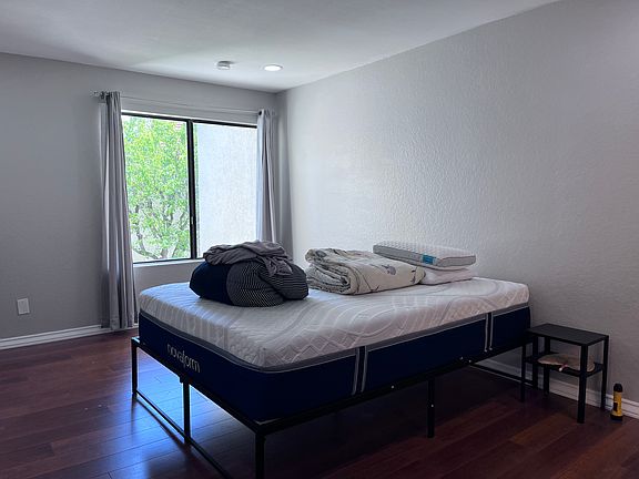 5th image of 10805 Camino Ruiz Unit 40