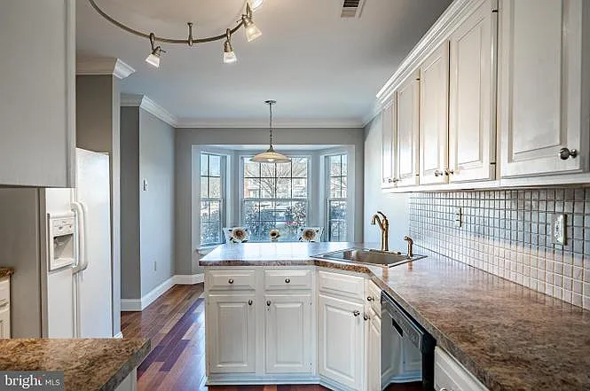 29 Red Tail Ct — Photo 6