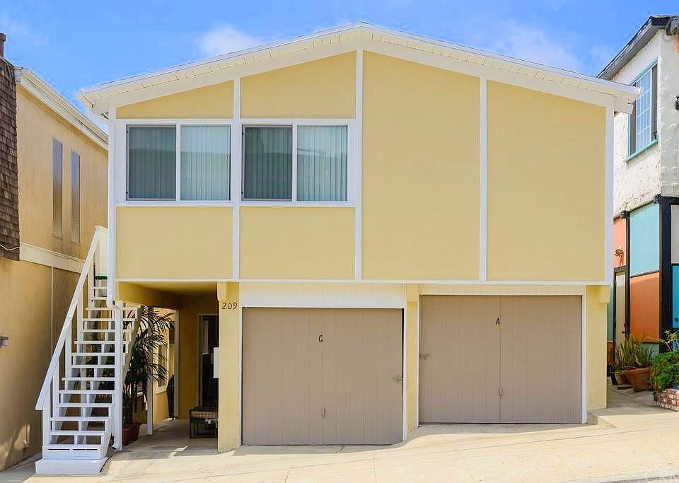1st image of 209 Rosecrans Ave