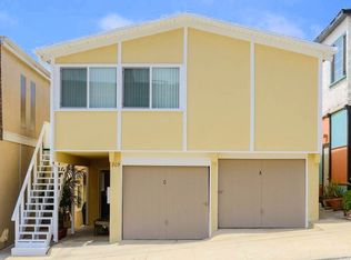 209 Rosecrans Ave, Manhattan Beach, CA 90266