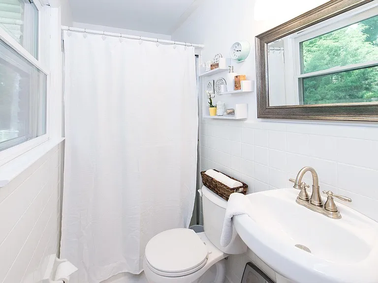 1268 Marvin Ave — Photo 11