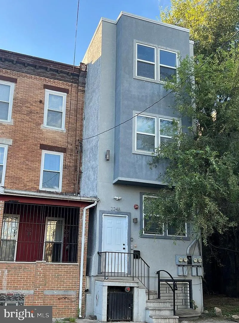 2246 N 12th St photo 1