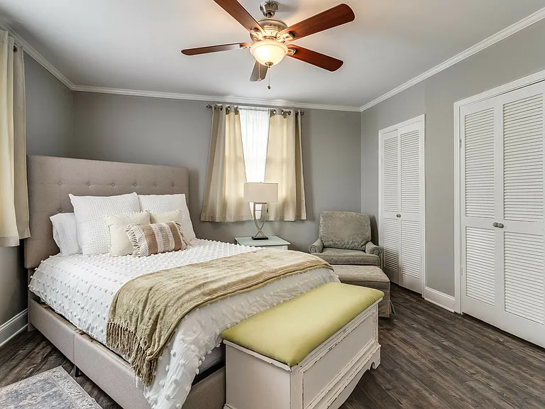 121 Dennis Rd — Photo 15
