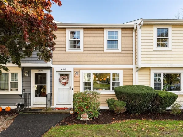 2 Lydon Ln #A1, Halifax, MA 02338