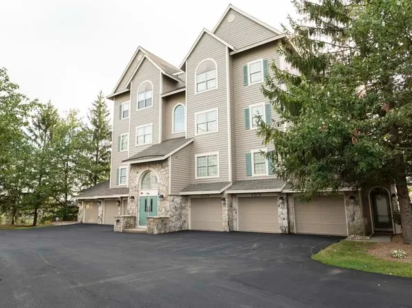 8102 Stonegate Dr, Champion, PA 15622