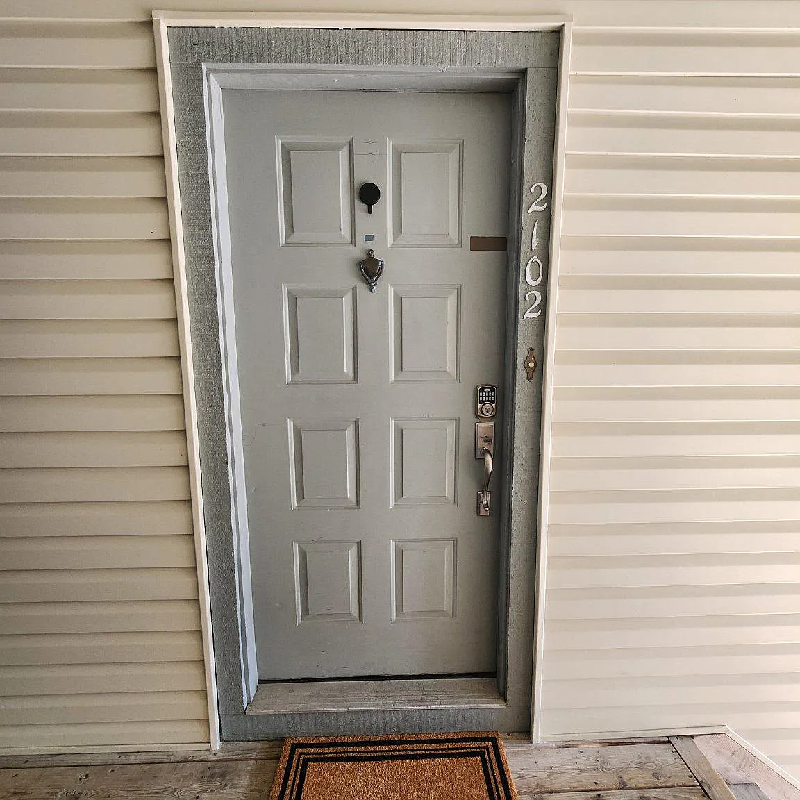 2 bed, 2.0 bath, 996 sqft, $2,350 — Photo 2