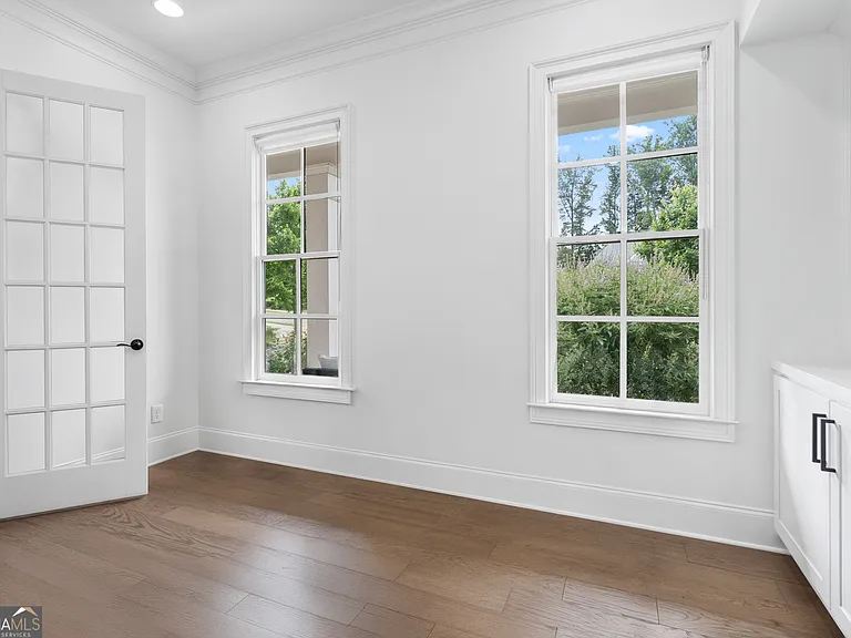 2045 Kent Ct — Photo 34