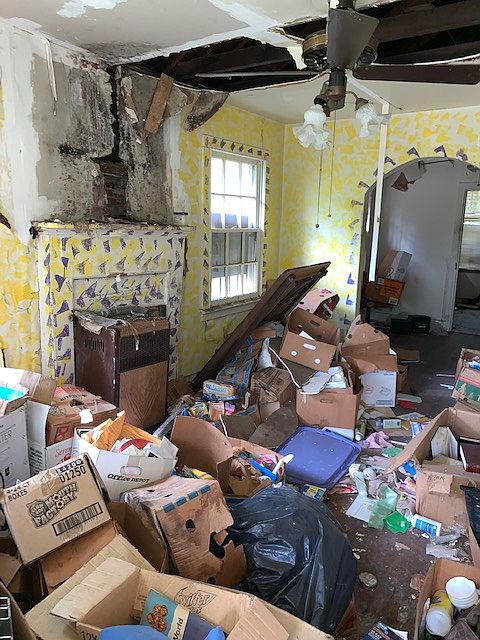 2nd image of 1003 Grove St