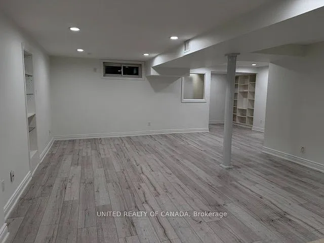 8 Hearthstone Cres #BASEMENT — Photo 8
