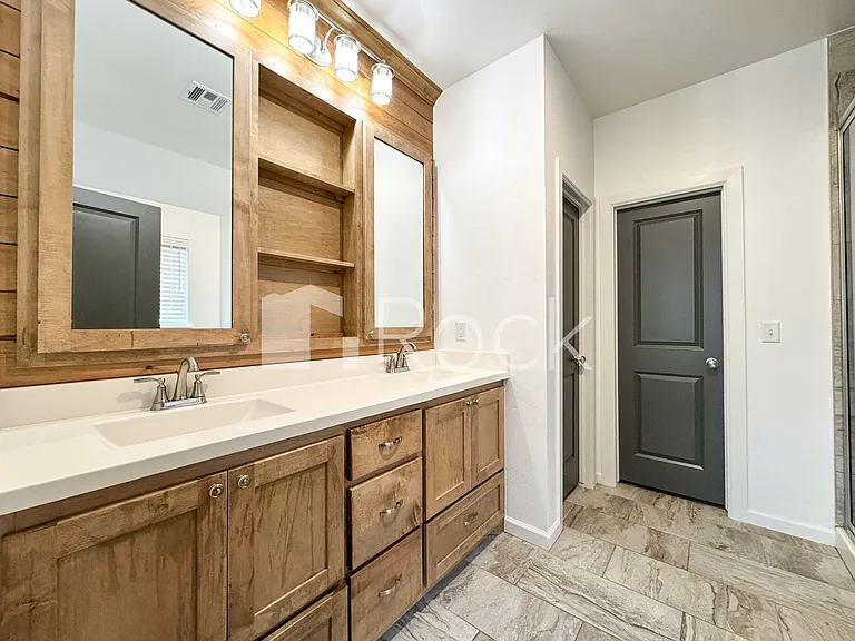 1113 Magnolia Dr — Photo 13