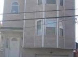 25 Longworth St, Newark, NJ 07102