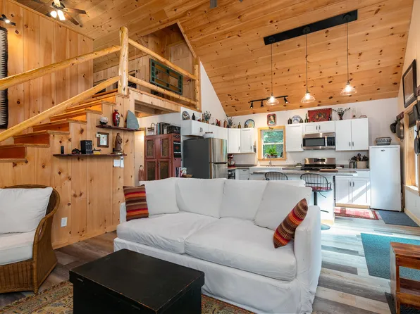 6 The Pines Drive, New Portland, ME 04961