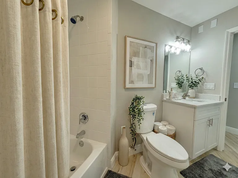 North Pointe Place — Photo 18
