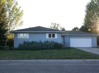 415 W 4th Ave N, Columbus, MT 59019