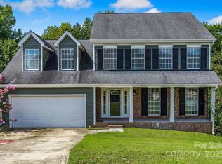 12662 Woodside Falls Rd, Pineville, NC 28134