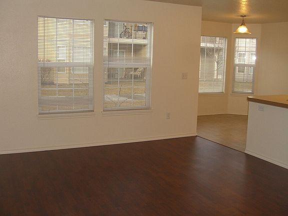 4th image of 11836 W Cloverfield Ln #101