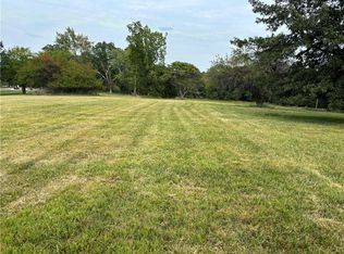 2058 Blue Gill Dr, Gallatin, MO 64640