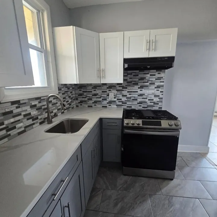 269 Goldsmith Ave #3L