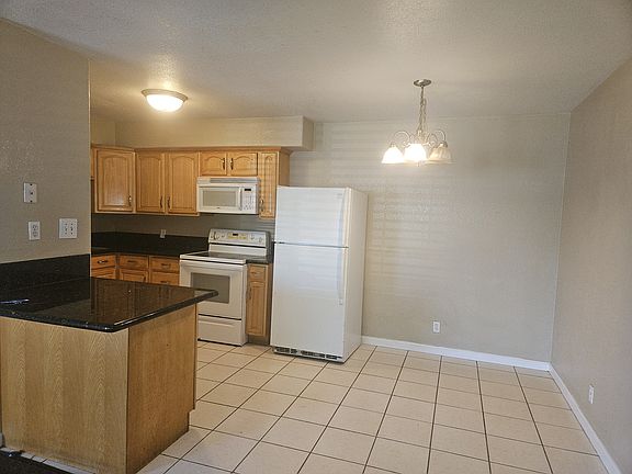 3rd image of 1715 W Clinton Ave APT 107