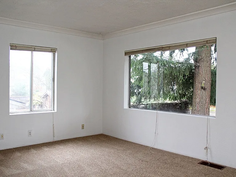 6315 NE Fremont St — Photo 4