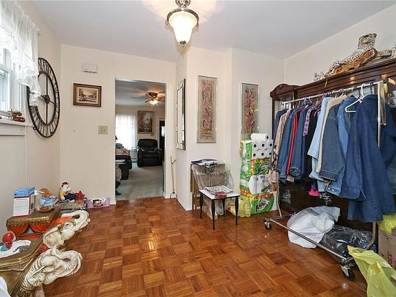 4th image of 18 Hunter Ln