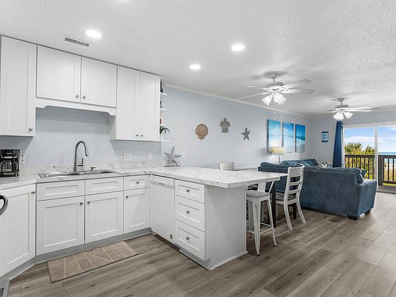 3rd image of 617 S Ocean Blvd. #101