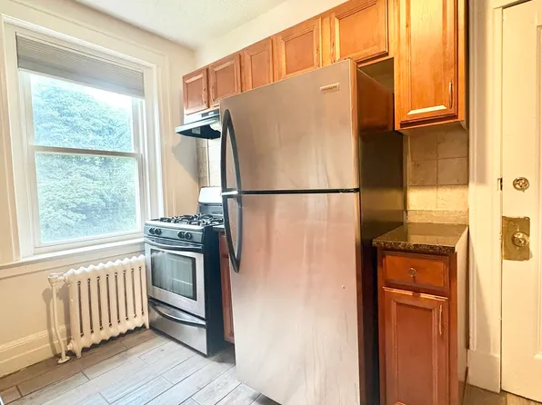 509 Norton Pkwy #21C, New Haven, CT 06511