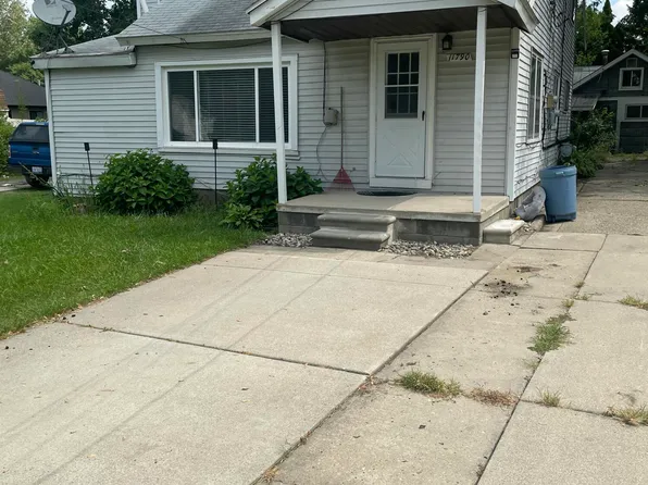 11790 Haller St, Livonia, MI 48150
