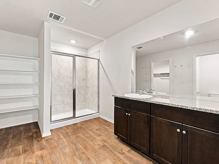 3319 Angus Xing — Photo 7