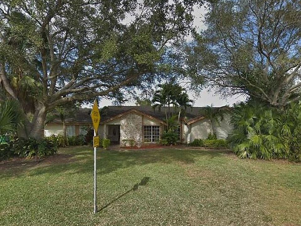 2nd image of 14835 SW 167th St