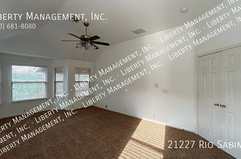 21227 Rio Sabinal — Photo 28