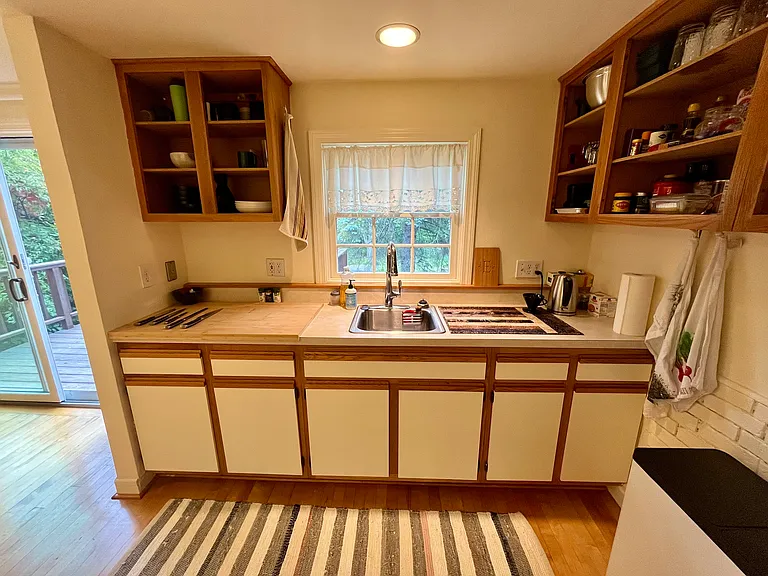 49 Sunnyside Ave — Photo 15