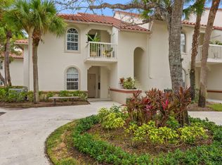 119 Cypress Point Dr, Palm Beach Gardens, FL 33418