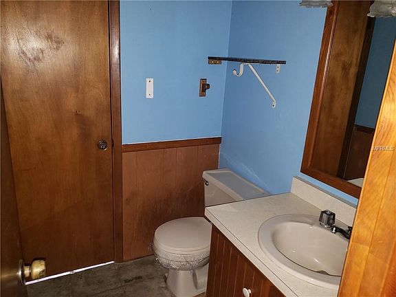 4th image of 2912 3rd St E