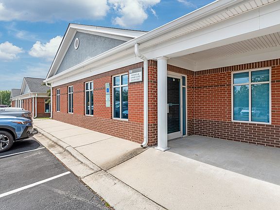 3rd image of 10316 Feldfarm Ln