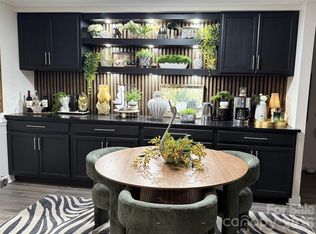 1705 Robinwood Rd, Gastonia, NC 28054