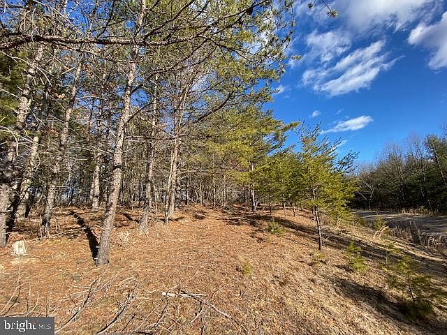 2nd image of 25 Slate Rock Pass Rd
