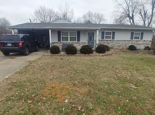 912 Carney St, Dexter, MO 63841