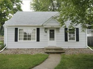 2714 Emerald Dr, Kalamazoo, MI 49001