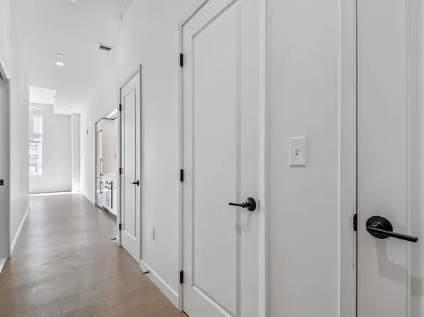 1050 S Grand Ave Unit 605, Los Angeles, CA 90015