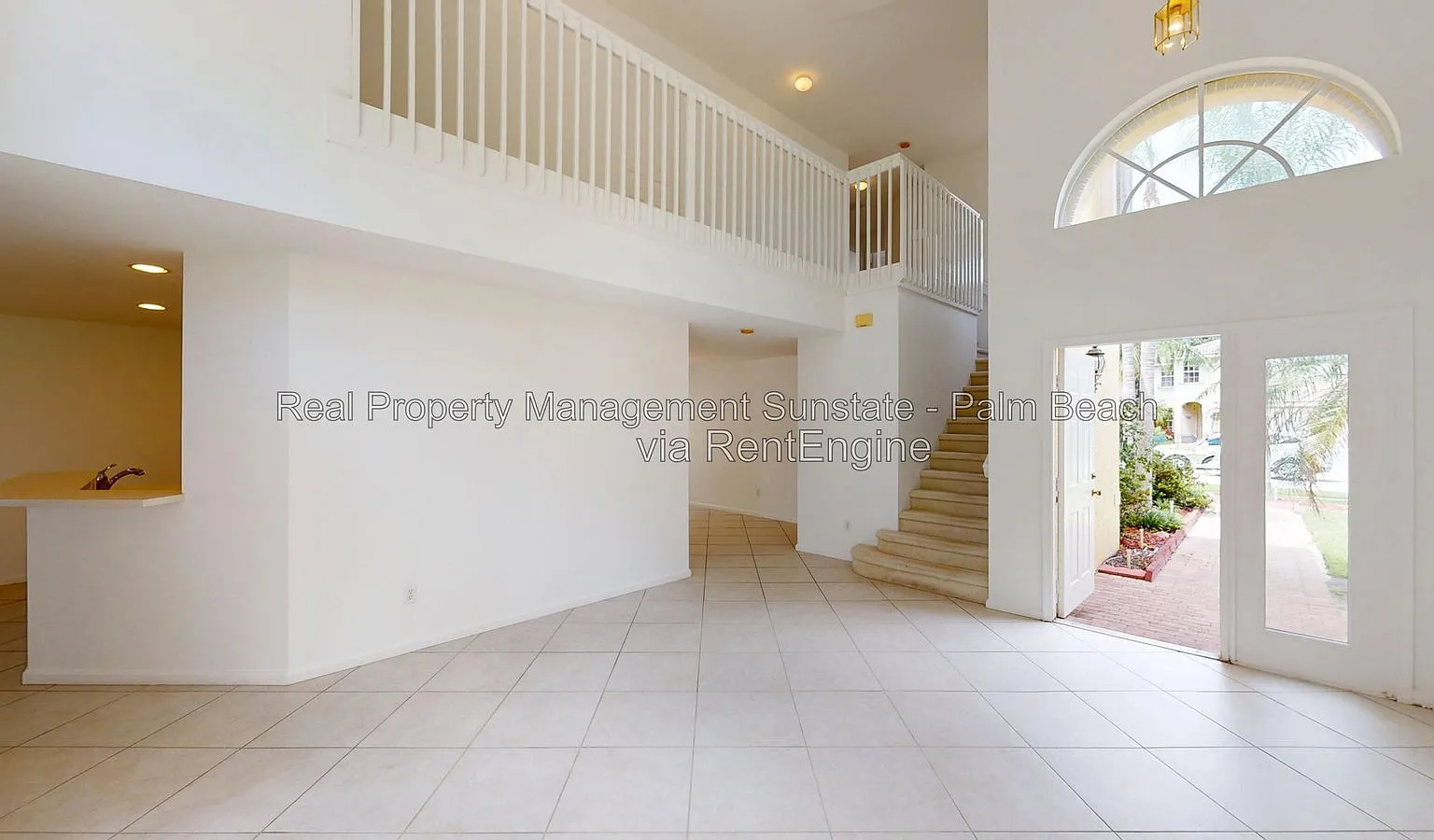 4 bed, 2.5 bath, 2200 sqft, $3,850 — Photo 4