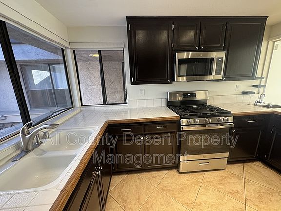 5th image of 72795 Fleetwood Cir